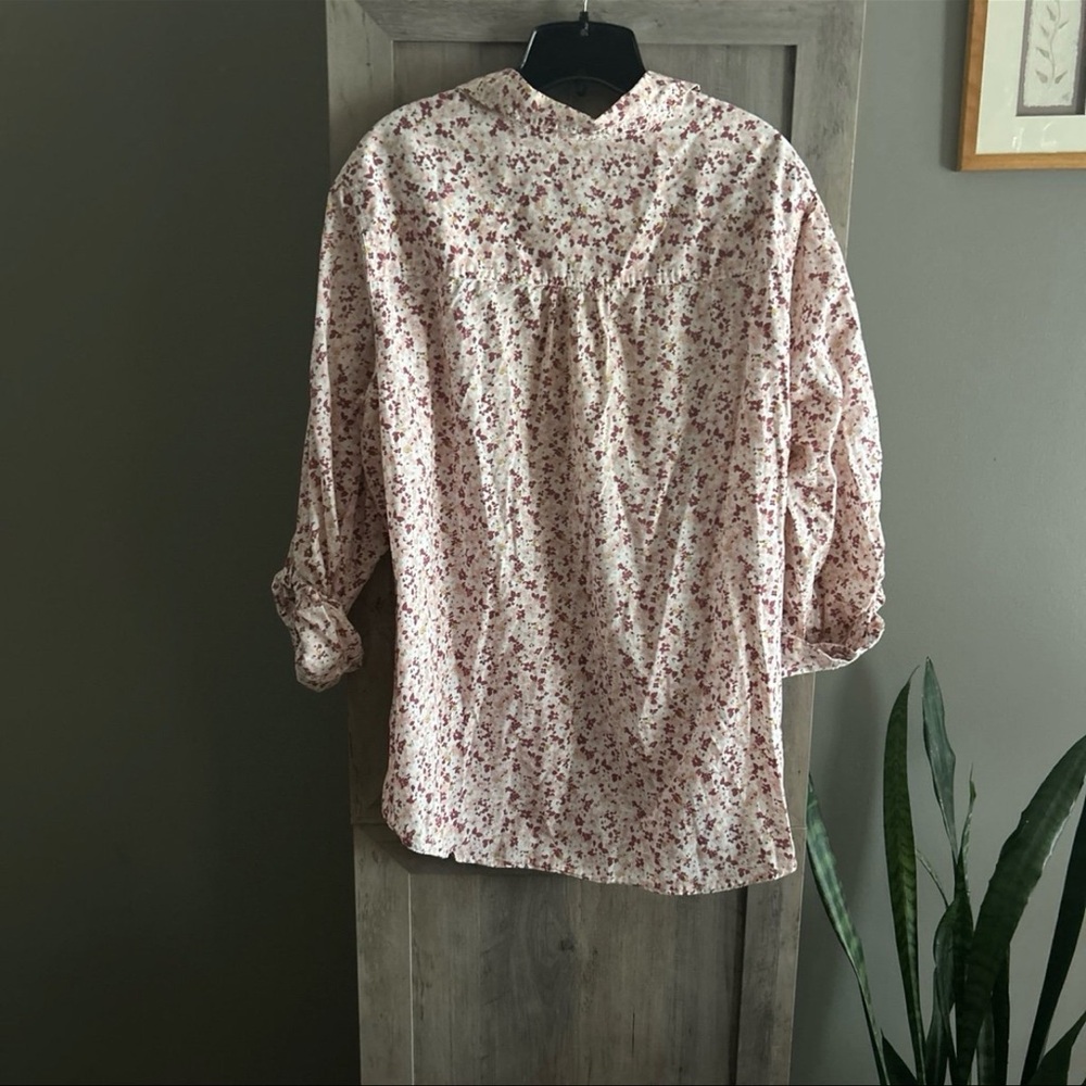 Button down top - Picture 3 of 3